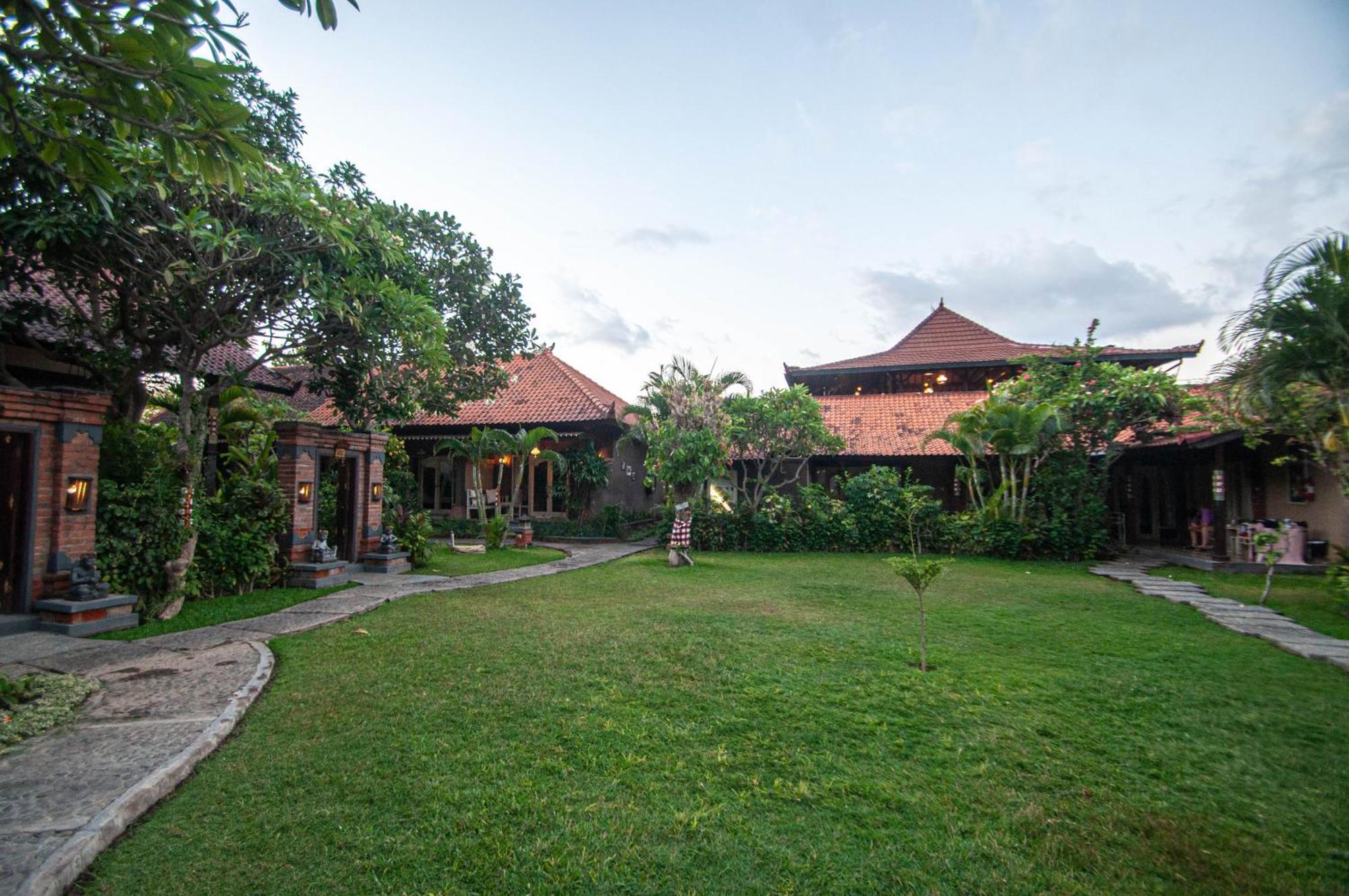 Kubuku Eco Dive Lodge And Yoga Pemuteran Esterno foto