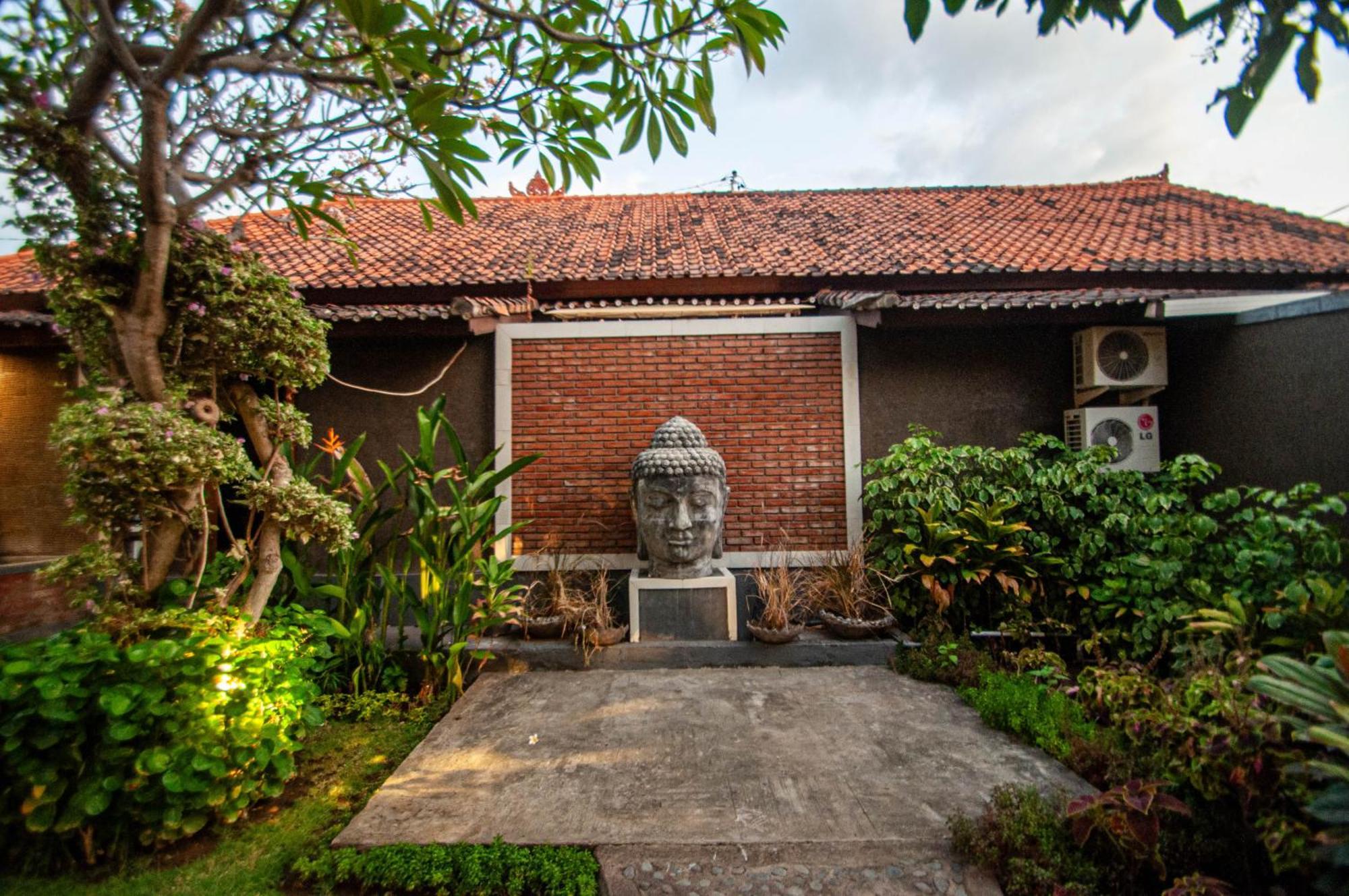 Kubuku Eco Dive Lodge And Yoga Pemuteran Esterno foto